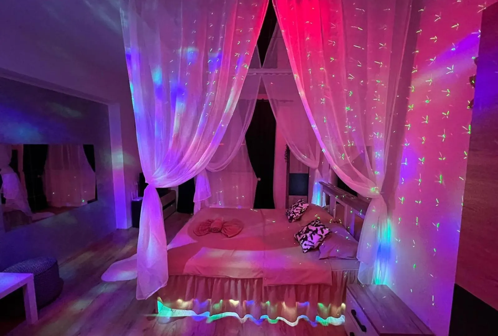 Romance Suites Bucharest Apartment