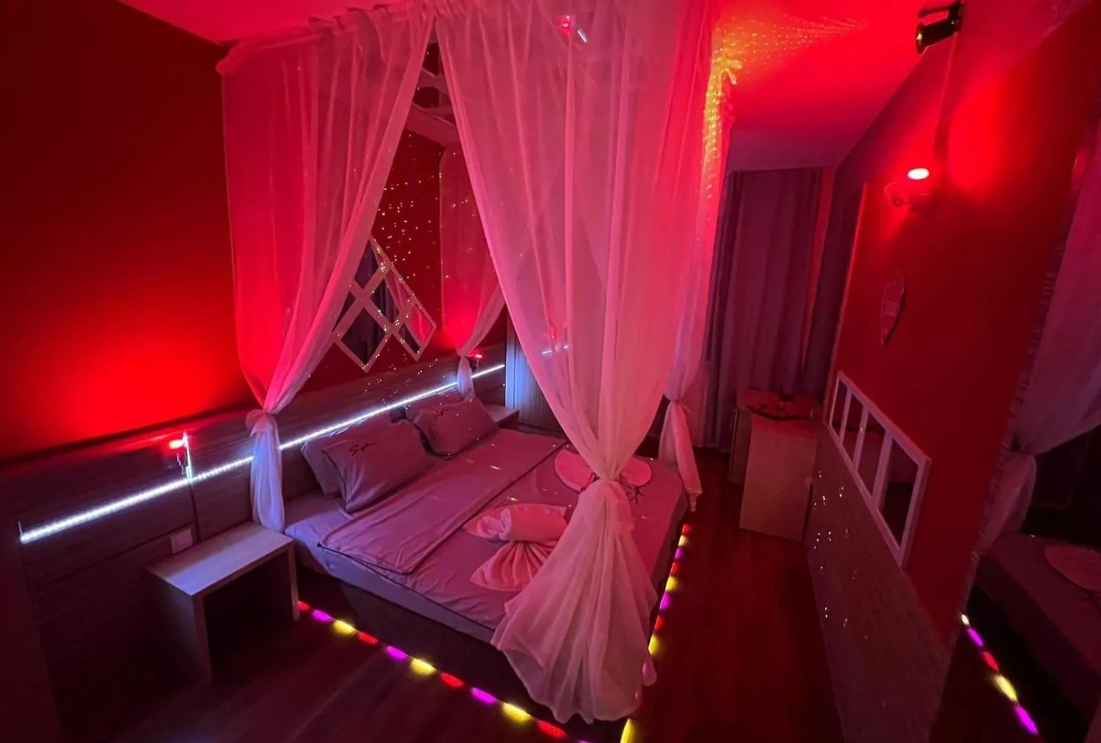 Romance Suites Bucharest Romania