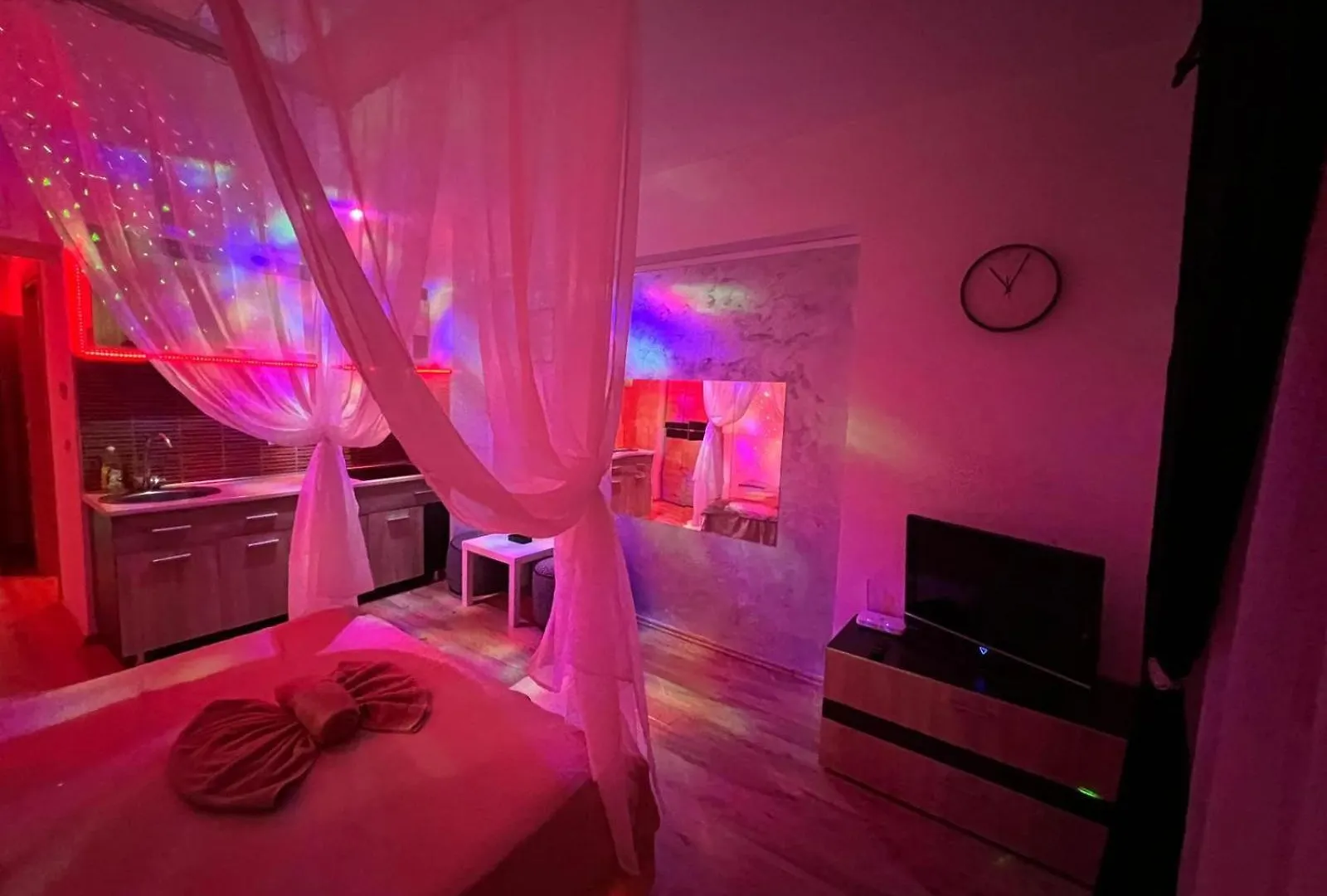 Apartment Romance Suites Bucharest Romania